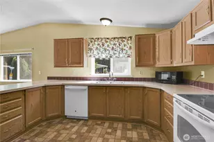 1630 Kimberly Ave, Enumclaw, WA 98022 - Photo 5