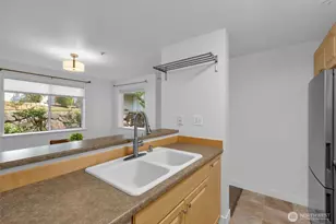 19230 Forest Park Dr NE, Lake Forest Park, WA 98155 - Photo 11