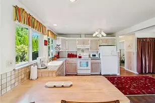 5447 S Shore Dr, Anacortes, WA 98221 - Photo 9