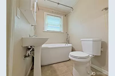 4115 W I Street, Bremerton, WA 98312 - Photo 15