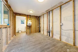 506 Ash St, Wilkeson, WA 98396 - Photo 17