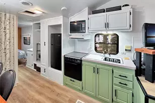 203 1 Fireside Lodge, Deming, WA 98266 - Photo 7