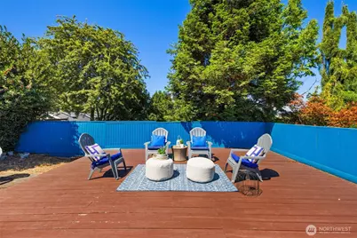 340 NE 53rd Street, Seattle, WA 98105 - Photo 33