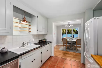 340 NE 53rd Street, Seattle, WA 98105 - Photo 9