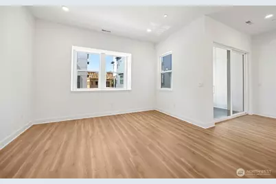 18814 99th Court NE #B, Bothell, WA 98011 - Photo 3