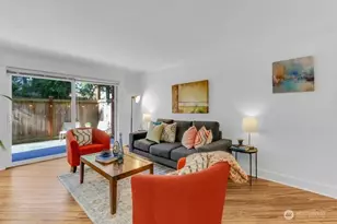 939 N 101st St, Seattle, WA 98133 - Photo 3