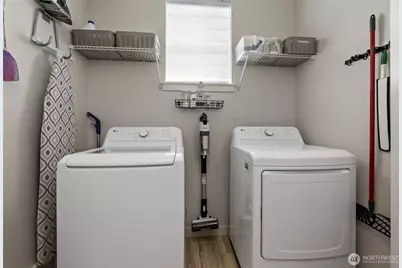 334 9th Avenue SE #C11, Puyallup, WA 98372 - Photo 15