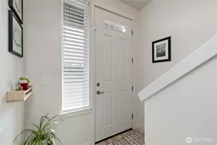 334 9th Ave SE, Puyallup, WA 98372 - Photo 3