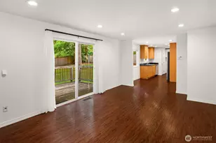 12856 NE 91st St, Kirkland, WA 98033 - Photo 9