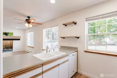 3374 Southbend Place #101, Bellingham, WA 98226 - Photo 5