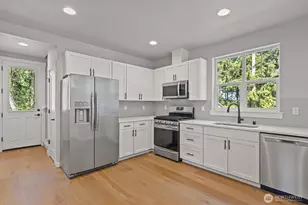 1672 Aspen Dr, Camano Island, WA 98282 - Photo 15