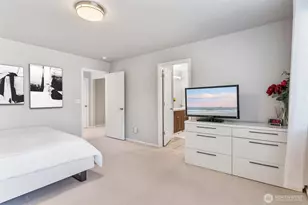 16901 Woodside Dr SE, Renton, WA 98058 - Photo 17