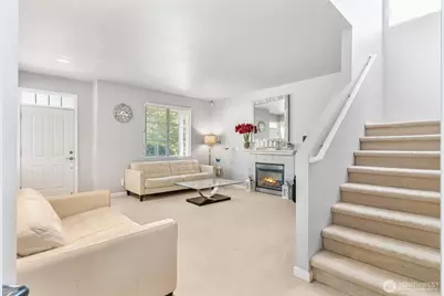 16901 Woodside Drive SE, Renton, WA 98058 - Photo 3