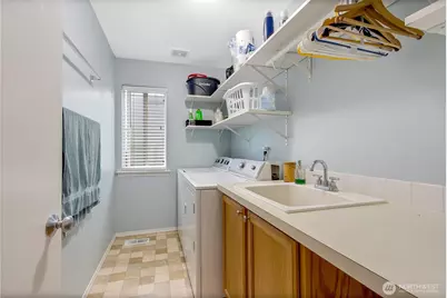 16022 89th Avenue E, Puyallup, WA 98375 - Photo 17