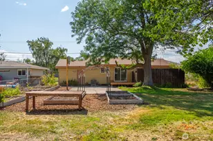 272 D St SE, Ephrata, WA 98823 - Photo 9