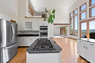 12747 SE Fetters Ln, Olalla, WA 98359 - Photo 11