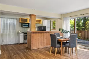 465 Winslow Way E, Bainbridge Island, WA 98110 - Photo 11