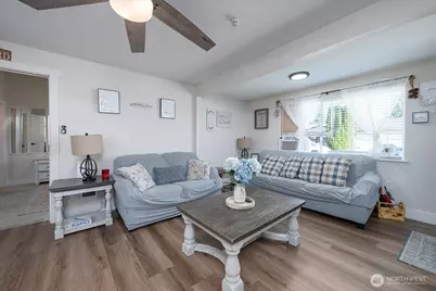 533 Fidalgo Street, Sedro Woolley, WA 98284 - Photo 5