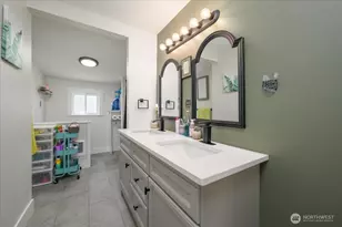 533 Fidalgo St, Sedro Woolley, WA 98284 - Photo 15