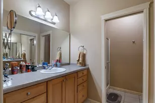 320 E 32nd St, Tacoma, WA 98404 - Photo 9