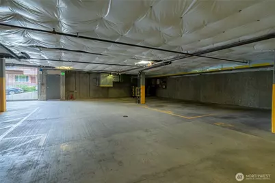 9057 Greenwood Avenue N #C206, Seattle, WA 98103 - Photo 27