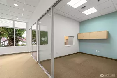 9057 Greenwood Avenue N #C206, Seattle, WA 98103 - Photo 7