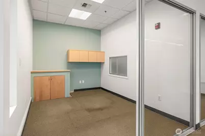 9057 Greenwood Avenue N #C206, Seattle, WA 98103 - Photo 5