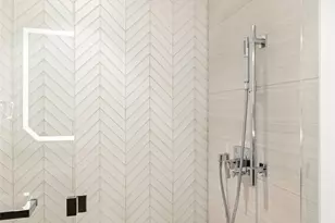 188 Bellevue Way NE, Bellevue, WA 98004 - Photo 13