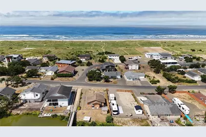 34500 G Street, Ocean Park, WA 98640 - Photo 35