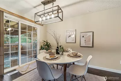 1306 Sherwood Court E, Tacoma, WA 98445 - Photo 9