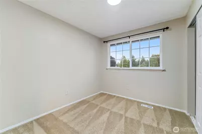 1306 Sherwood Court E, Tacoma, WA 98445 - Photo 19