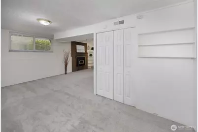 12822 NE 68th Street, Kirkland, WA 98033 - Photo 31