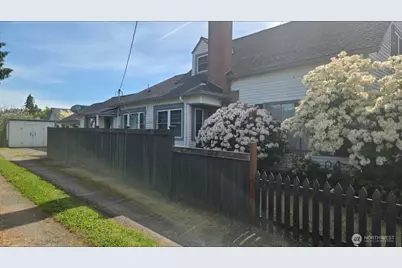 237 C Street SW, Castle Rock, WA 98611 - Photo 7