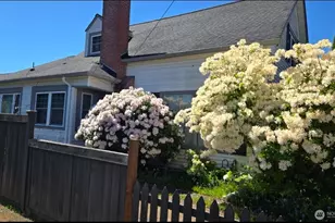 237 C St SW, Castle Rock, WA 98611 - Photo 5