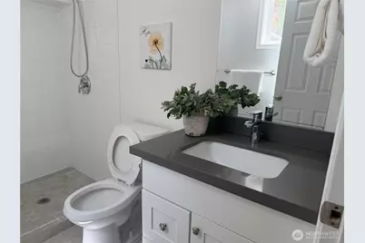 4329 NE 56th Street, Seattle, WA 98105 - Photo 21