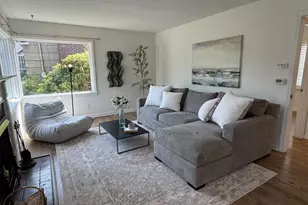 4329 NE 56th St, Seattle, WA 98105 - Photo 3