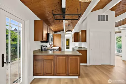 612 7th St SW, Puyallup, WA 98371 - Photo 15