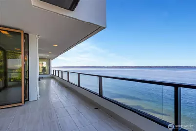 16331 Maplewild Avenue SW, Burien, WA 98166 - Photo 1