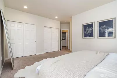 18606 NE 57th Street, Redmond, WA 98052 - Photo 13