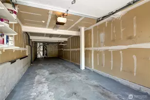 18606 NE 57th St, Redmond, WA 98052 - Photo 23