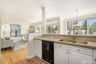 18606 NE 57th St, Redmond, WA 98052 - Photo 9