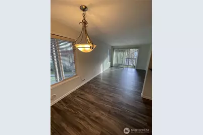 14006 SE 6th #10, Bellevue, WA 98007 - Photo 5