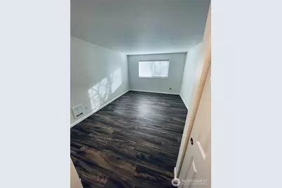 14006 SE 6th #10, Bellevue, WA 98007 - Photo 13