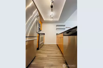 14006 SE 6th #10, Bellevue, WA 98007 - Photo 9