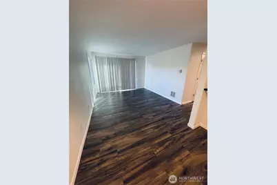 14006 SE 6th #10, Bellevue, WA 98007 - Photo 3