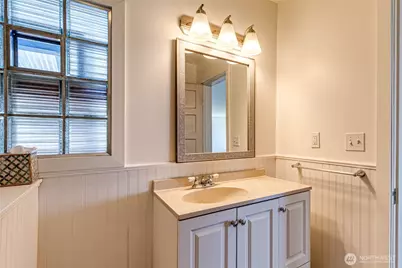 812 W 4th Street, Port Angeles, WA 98363 - Photo 21