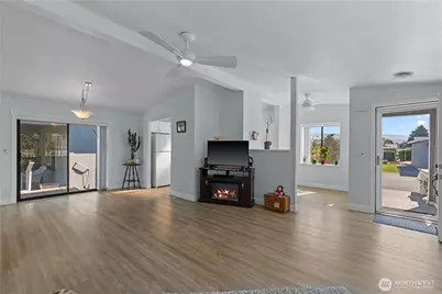 1306 Glacier Place #68, Wenatchee, WA 98801 - Photo 5