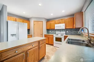 11921 126th St Ct E, Puyallup, WA 98374 - Photo 13