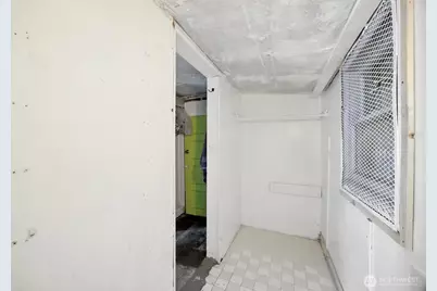 618 N 3rd Avenue, Kelso, WA 98626 - Photo 23