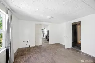 618 N 3rd Ave, Kelso, WA 98626 - Photo 7